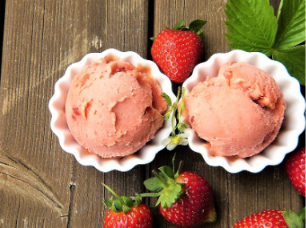 Madagascar Vanilla Bean Ice Cream